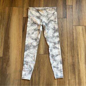 Lululemon Wonder Under Leggings in White and Gray Size 8